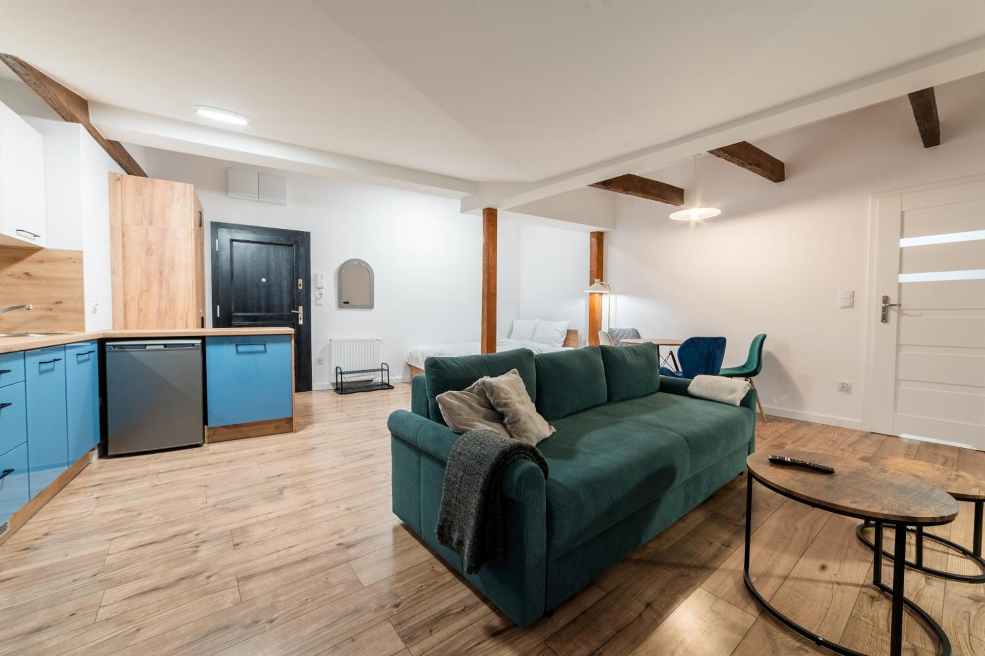 Old Town Stylish Apartment